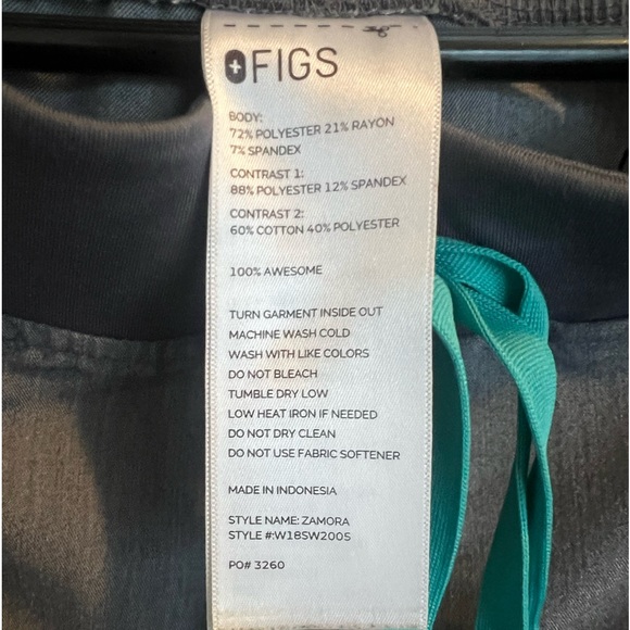 Figs graphite large Catarina top, medium Zamora joggers! - Picture 7 of 8